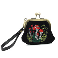 MUSHROOM KISS LOCK COIN PURSE IN VELVOUR