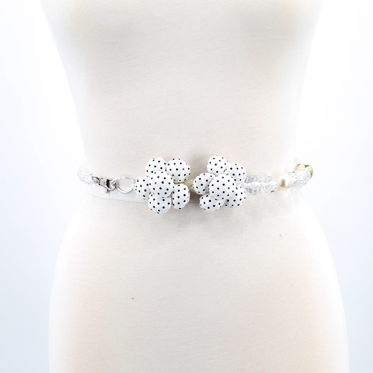 Bead Belt with Polka Dots Flower in White, front view